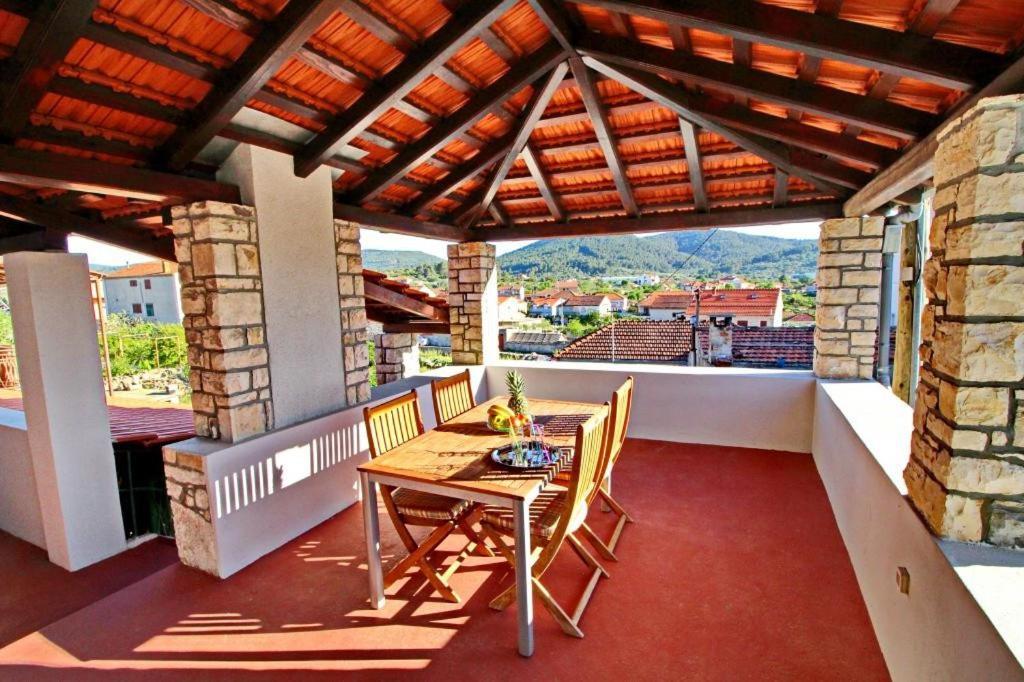 Apartment Lucija Vela Luka Ngoại thất bức ảnh