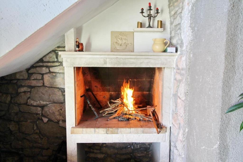Apartment Lucija Vela Luka Ngoại thất bức ảnh