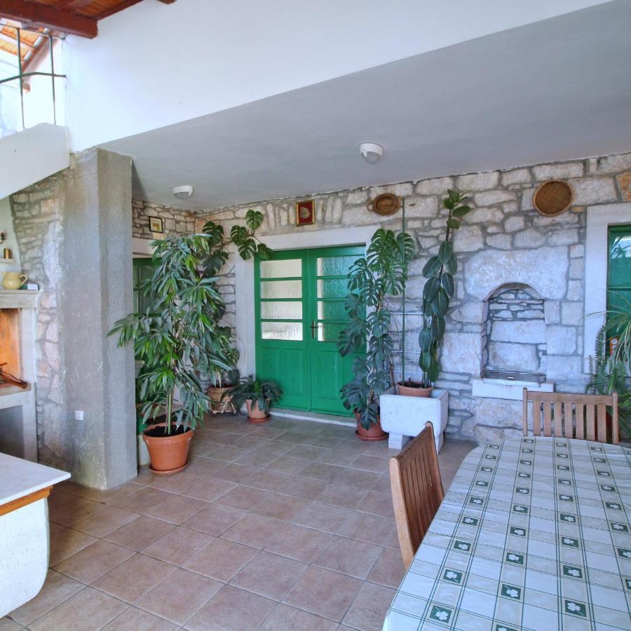 Apartment Lucija Vela Luka Ngoại thất bức ảnh