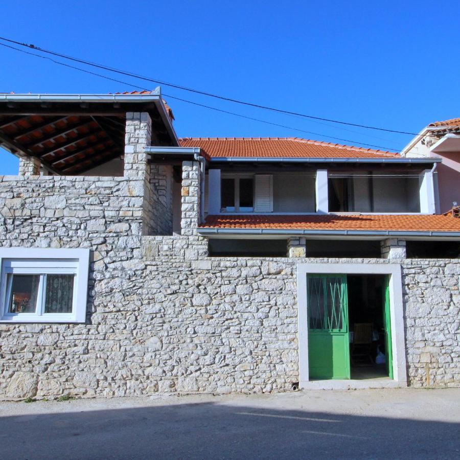 Apartment Lucija Vela Luka Ngoại thất bức ảnh